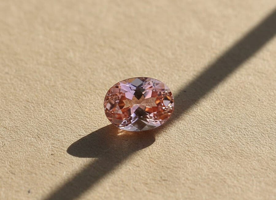 7-sri-lankan-peach-sapphire-ceylon