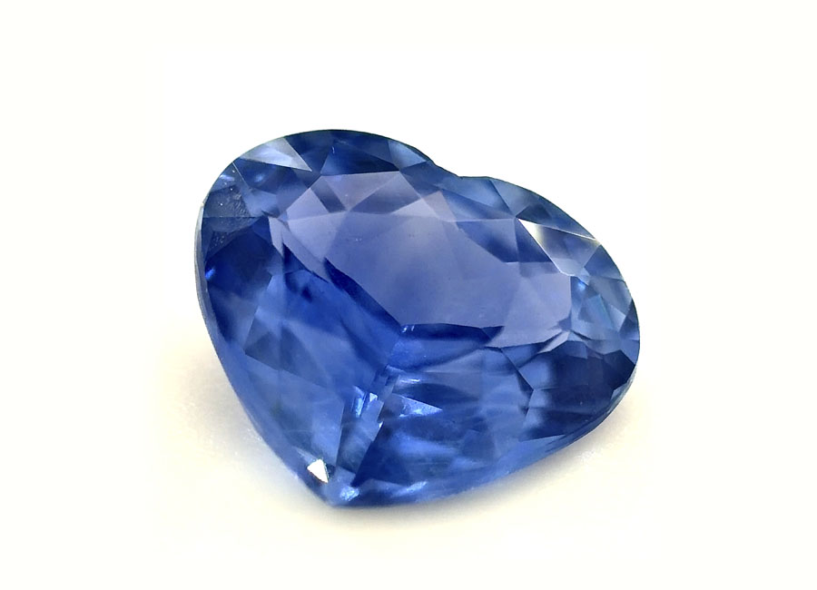 bs-02-top-sri lankan-sapphire-1