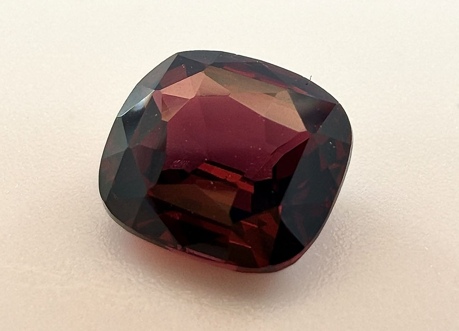 gar-03-untreated-sri-lankan-rhodolite-garnet-gemstone-for-sale-3