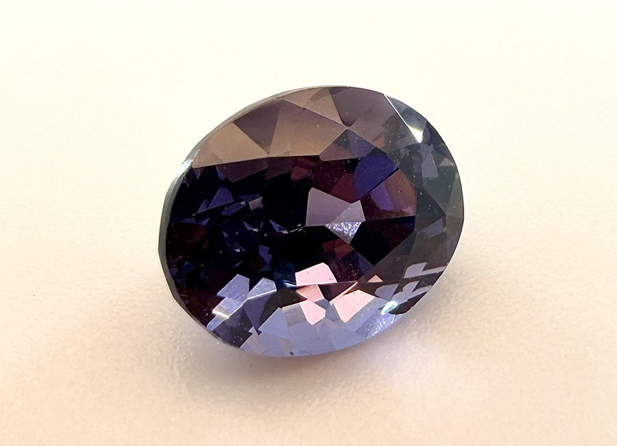 spin-02-pinkish-violet-spinel-sri-lanka-ceylon-spinel-certified-gemstone-2