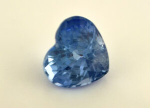 bs-04-blue-sapphire-natural-unheated-blue-heart-mixed-cut-1