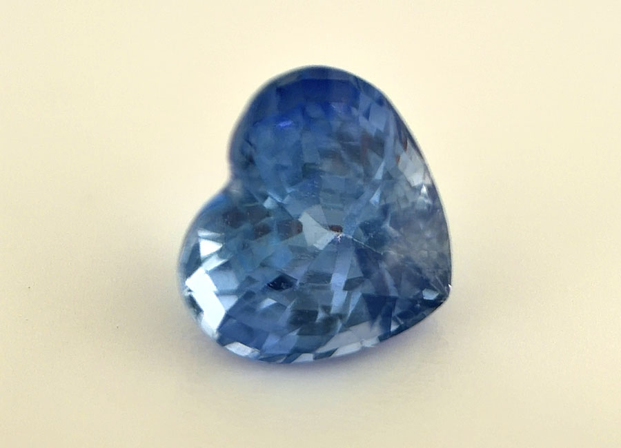 bs-04-blue-sapphire-natural-unheated-blue-heart-mixed-cut-1