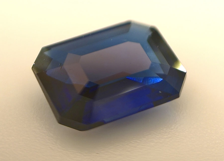 bs-07-best-ceylon-blue-sapphire-natural-royal-blue-for-sale-2