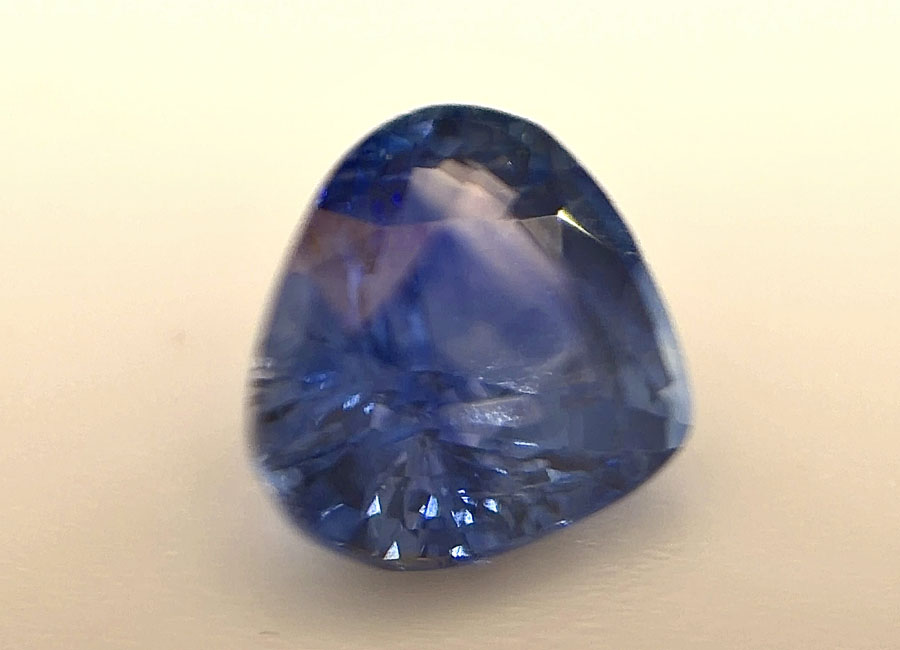bs-08-buy-sri-lankan-blue-sapphire-natural-cornflower-blue-trillion-mixed-cut-1